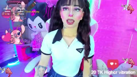 Snapshot of hanna_azumi_ chatting on November 9, 12:09 am hanna online show from November 9, 12:09 am