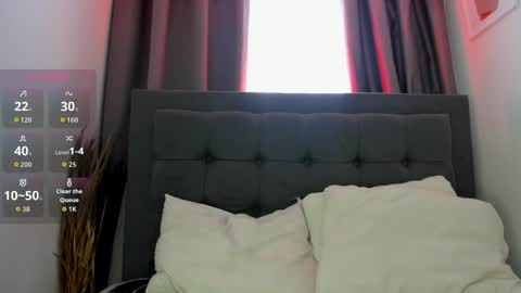 Hanna Baker online show from April 27, 2:37 pm