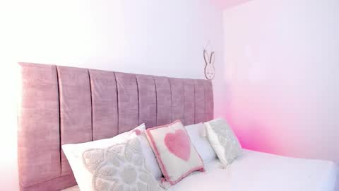 Snapshot of hanna_bunny15 chatting on November 19, 9:15 pm hanna_bunny15 online show from November 19, 9:15 pm