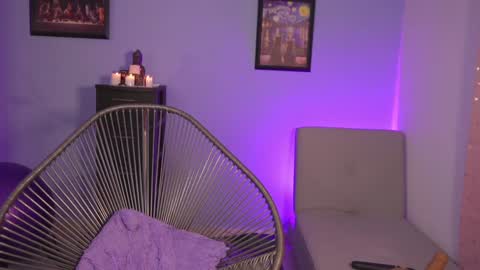 Snapshot of hanna_chris chatting on January 4, 11:38 pm HANNA  online show from January 4, 11:38 pm