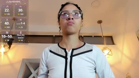 HANNA online show from October 27, 2:10 pm