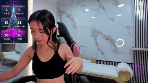 Hanna online show from December 16, 6:24 pm