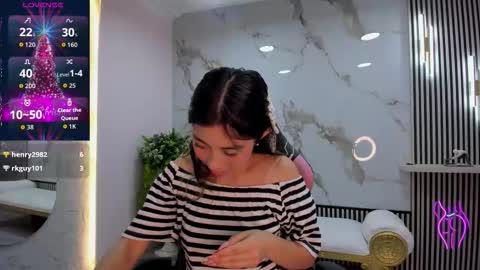 Hanna online show from December 17, 3:51 pm