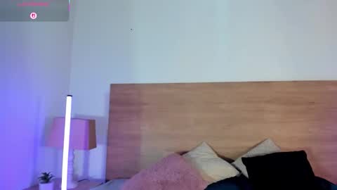 Snapshot of hanna_garciia chatting on December 13, 7:53 pm online show from December 13, 7:53 pm