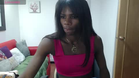 hanna_lamber online show from April 29, 11:14 am
