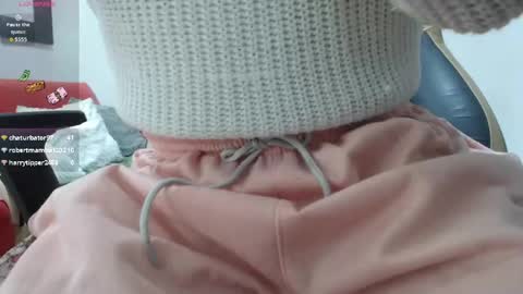 hanna_lamber online show from May 1, 11:04 am