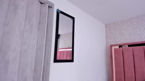  H A N N A  online show from November 13, 7:46 pm