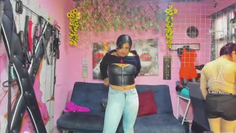 Snapshot of hanna_mature01 chatting on May 14, 2:24 pm Hanna online show from May 14, 2:24 pm