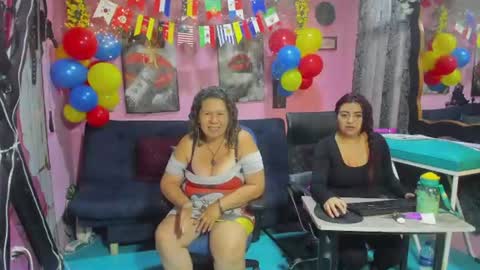 Snapshot of hanna_mature01 chatting on June 20, 12:08 pm Hanna online show from June 20, 12:08 pm