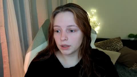 Snapshot of hanna_melon chatting on February 2, 2:45 pm Hanna next stream is Mo 8pm-6am by CET online show from February 2, 2:45 pm