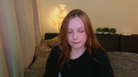 Snapshot of hanna_melon chatting on February 4, 10:13 pm Hanna next stream is Mo 8pm-6am by CET online show from February 4, 10:13 pm