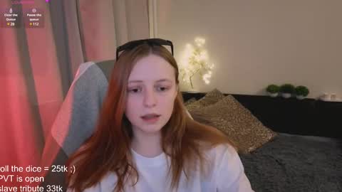 Snapshot of hanna_melon chatting on February 12, 4:55 pm Hanna next stream is Mo 8pm-6am by CET online show from February 12, 4:55 pm