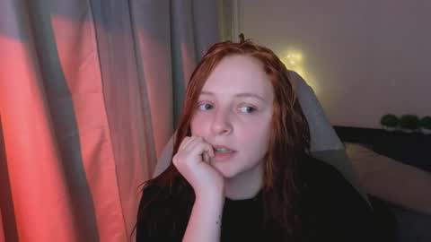 Snapshot of hanna_melon chatting on March 7, 11:49 pm Hanna next stream is Mo 8pm-6am by CET online show from March 7, 11:49 pm