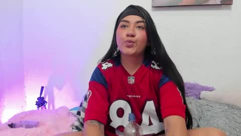 Snapshot of hanna_moore10 chatting on May 22, 8:47 pm Hanna online show from May 22, 8:47 pm
