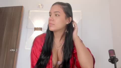 Snapshot of hanna_risso chatting on June 17, 6:20 pm HANNA online show from June 17, 6:20 pm