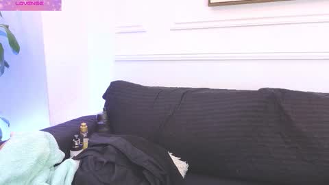 HANNA SOFIA online show from February 19, 11:39 am