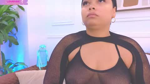 HANNA SOFIA online show from April 29, 10:30 am