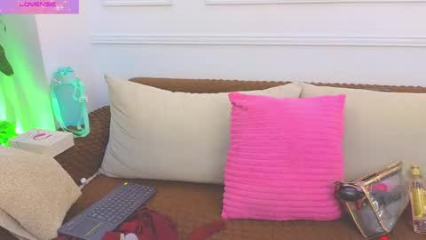 Snapshot of hanna_squirt_1 chatting on May 26, 10:33 am HANNA SOFIA online show from May 26, 10:33 am
