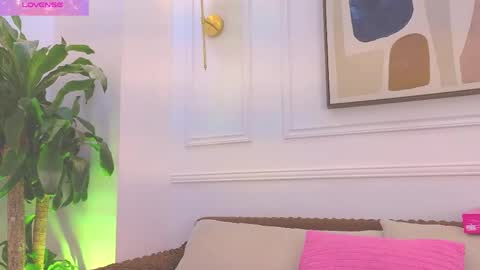 Snapshot of hanna_squirt_1 chatting on June 2, 11:12 am HANNA SOFIA online show from June 2, 11:12 am
