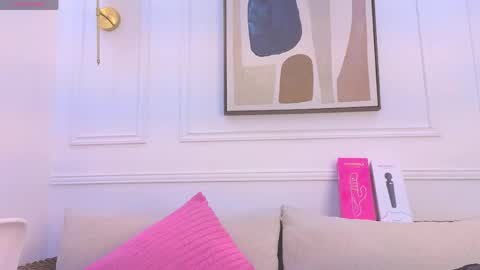 Snapshot of hanna_squirt_1 chatting on June 5, 10:43 am HANNA SOFIA online show from June 5, 10:43 am