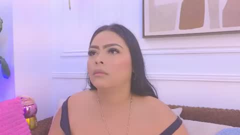 Snapshot of hanna_squirt_1 chatting on June 14, 10:50 am HANNA SOFIA online show from June 14, 10:50 am