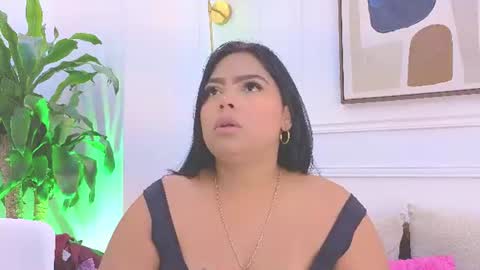 Snapshot of hanna_squirt_1 chatting on June 18, 11:03 am HANNA SOFIA online show from June 18, 11:03 am