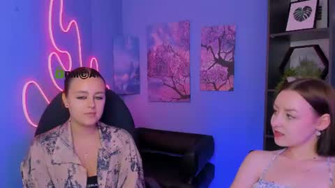 Snapshot of hanna_triss chatting on August 5, 3:48 pm Hanna online show from August 5, 3:48 pm