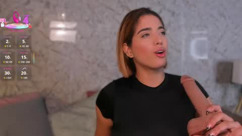 Snapshot of hanna_vasquez chatting on May 21, 8:16 pm Hanna online show from May 21, 8:16 pm