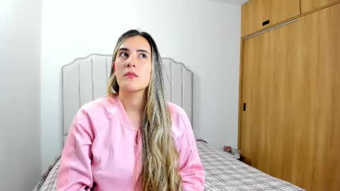 Snapshot of hannaa86 chatting on December 31, 9:21 am Hanna online show from December 31, 9:21 am