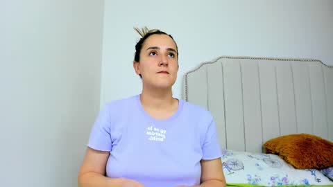 Snapshot of hannaa86 chatting on February 1, 1:55 am Hanna online show from February 1, 1:55 am