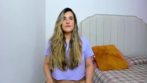 Snapshot of hannaa86 chatting on February 11, 9:56 pm Hanna online show from February 11, 9:56 pm