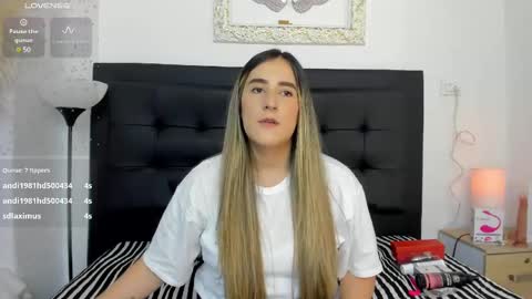 Snapshot of hannaa86 chatting on February 19, 7:48 pm Hanna online show from February 19, 7:48 pm