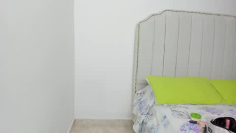 Snapshot of hannaa86 chatting on February 24, 3:42 pm Hanna online show from February 24, 3:42 pm