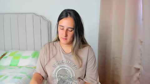 Snapshot of hannaa86 chatting on September 23, 7:17 pm Hanna online show from September 23, 7:17 pm