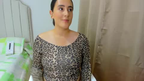 Snapshot of hannaa86 chatting on September 25, 12:36 am Hanna online show from September 25, 12:36 am