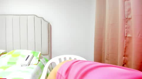 Snapshot of hannaa86 chatting on September 25, 10:35 pm Hanna online show from September 25, 10:35 pm