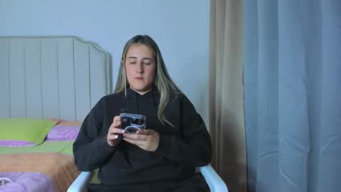 Hanna online show from May 10, 12:16 am