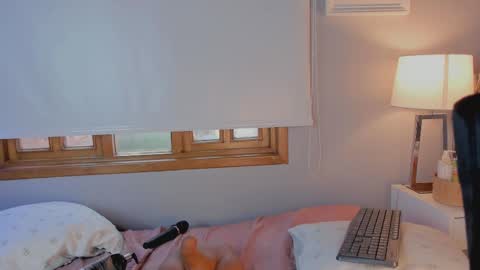 Hannaa online show from February 15, 9:15 pm