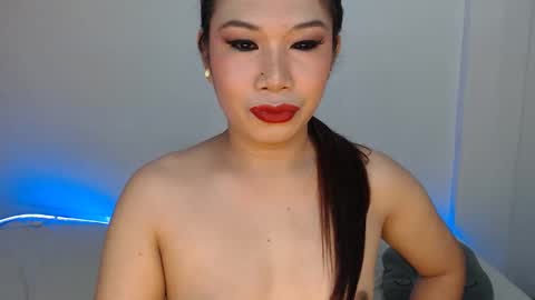 Hannah online show from January 17, 2:27 am