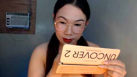 Snapshot of hannabanana_ts chatting on June 18, 4:24 am Hannah online show from June 18, 4:24 am