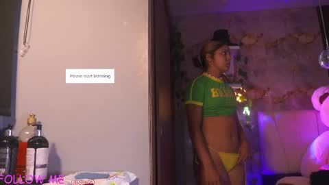 Snapshot of hannachris chatting on June 14, 1:47 am Hanna online show from June 14, 1:47 am