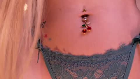 Snapshot of hannaconnor_ chatting on May 24, 12:48 am Hanna Connor online show from May 24, 12:48 am