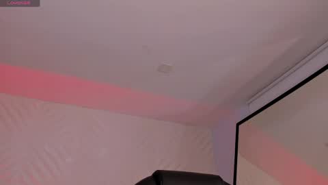 Snapshot of hannaconnor_ chatting on June 3, 10:26 pm Hanna Connor online show from June 3, 10:26 pm