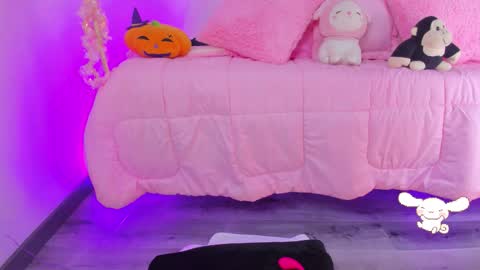 hannacutegod online show from October 28, 5:33 am