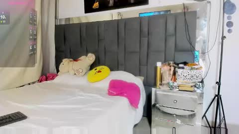 Vanessa Ebony online show from January 11, 7:28 am