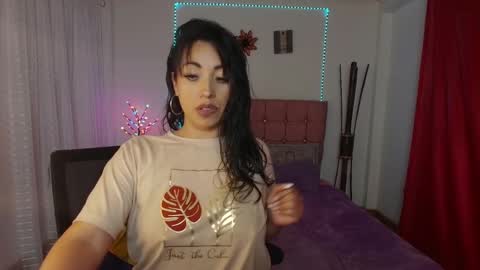 Hanna Gomez online show from February 14, 12:07 am