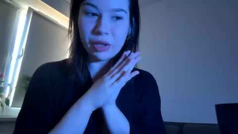 Hannah Allin online show from April 9, 1:16 pm
