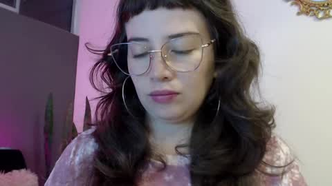 HannahHexx online show from May 5, 2:41 am