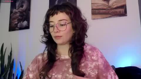 Snapshot of hannah_hexx chatting on June 11, 3:37 am HannahHexx online show from June 11, 3:37 am