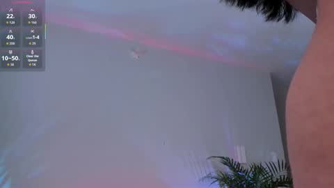 Snapshot of hannah_jonhson_1 chatting on October 17, 7:44 am Hannah online show from October 17, 7:44 am